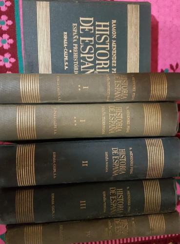 Portada do libro de Historia de España. Menéndez Pidal. Del I al IV (6 volúmenes). BC