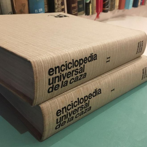 Portada do libro de Enciclopedia Universal de la Caza.