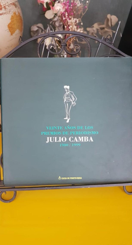 Portada do libro de VEINTE AÑOS DE LOS PREMIOS DE PERIODISMO , JULIO CAMBA