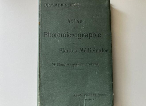 Portada do libro de Atlas de Photomicrographie des plantes médicinales. VV.AA.