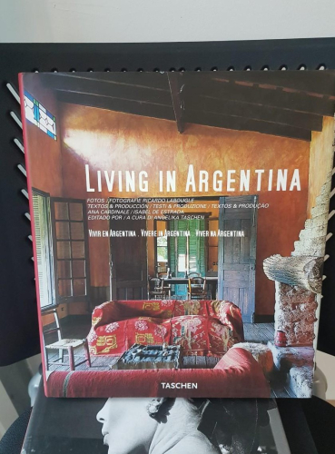 Portada do libro de Living in Argentina. Taschen