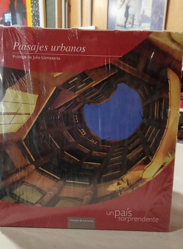 Portada do libro de UN PAÍS SORPRENDENTE - PAISAJES URBANOS (t)