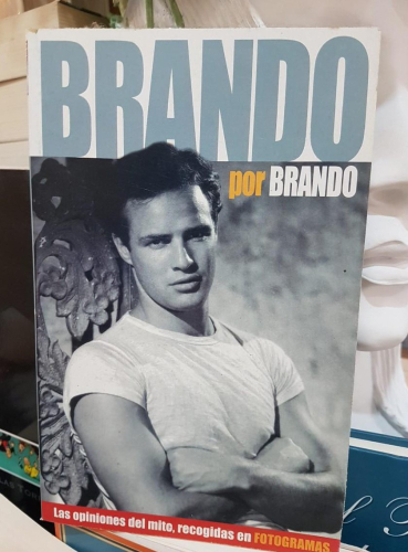 Portada do libro de Brando, por Brando. (Biografía de Fotogramas) (T)