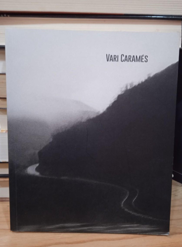 Portada do libro de Vari Caramés- (T) Fotografía
