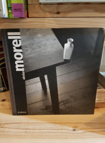 Portada do libro de Abelardo Morell T. Fotografía