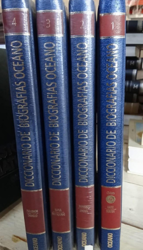 Portada do libro de DICCIONARIO BIOGRAFIAS - océano ( 4 tomos) (B)