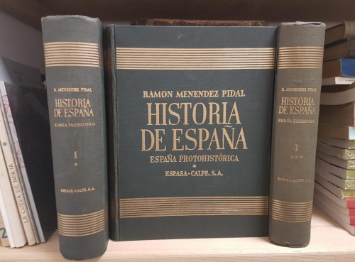 Portada do libro de Historia de España. Menéndez Pidal. Parte 1. 3 volúmenes