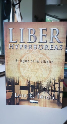 Portada do libro de LIBER HYPERBOREAS - LUIS E. ÍÑIGO FERNÁNDEZ