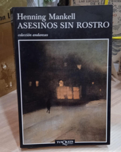 Portada do libro de ASESINOS SIN ROSTRO-HENNING MANKELL. (T)