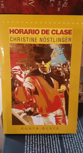 Portada do libro de HORARIO DE CLASE-CHRISTINE NÖSTLINGER (T)