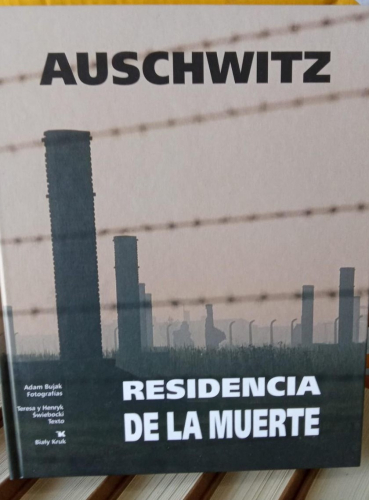 Portada do libro de AUSCHWITZ. RESIDENCIA DE LA MUERTE (B)