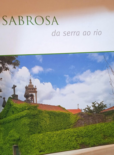 Portada do libro de SABROSA, DA SERRA AO RIO(T)