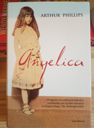 Portada do libro de ANGELICA- ARTHUR PHILLIPS (T)