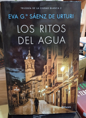 Portada do libro de LOS RITOS DEL AGUA-EVA GARCIA SAENZ DE URTURI (T)