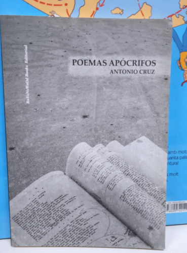 Portada do libro de POEMAS APÓCRIFOS- CRUZ ROMERO ANTONIO(B)