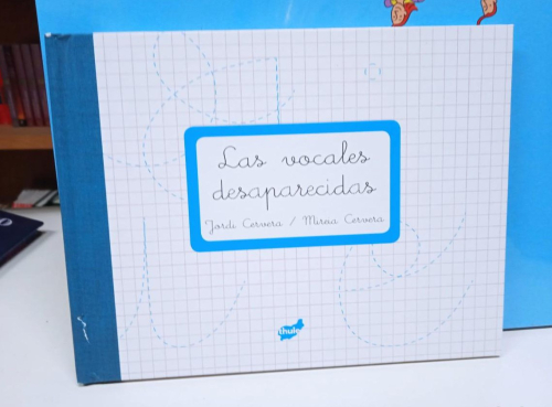 Portada do libro de LAS VOCALES DESAPARECIDAS- JORDI CERVERA (B)