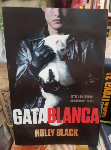 Portada do libro de GATA BLANCA -HOLLY BLACK (T)