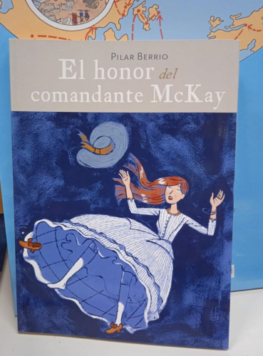 Portada do libro de EL HONOR DEL COMANDANTE MCKAY- PILAR BERRIO (B)