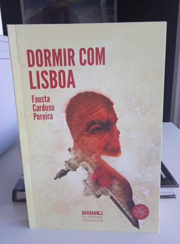 Portada do libro de DORMIR COM LISBOA- FAUSTA CARDOSO PEREIRA (C)