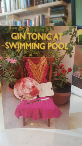 Portada do libro de Gin tonic at swimming pool