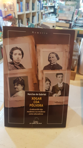 Portada do libro de Xogar coa pólvora