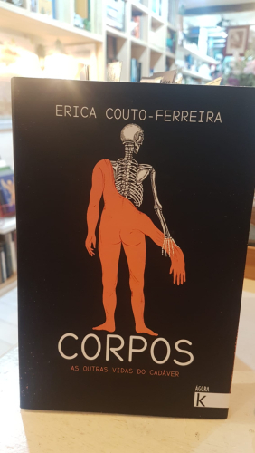 Portada do libro de Corpos