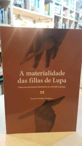 Portada do libro de A materialidade das fillas de Lupa