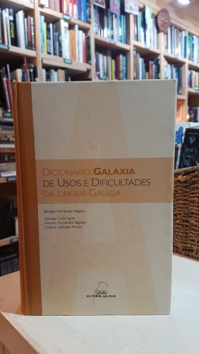 Portada do libro de Dicionario Galaxia de usos e dificultades da lingua galega