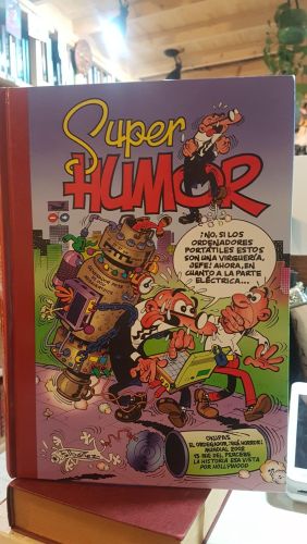 Portada do libro de ¡Okupas! | El ordenador, ¡qué horror! | Mundial 2002 (Súper Humor Mortadelo 36)