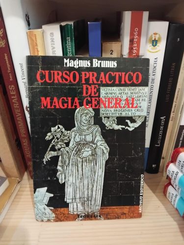 Portada do libro de Curso práctico de magia general