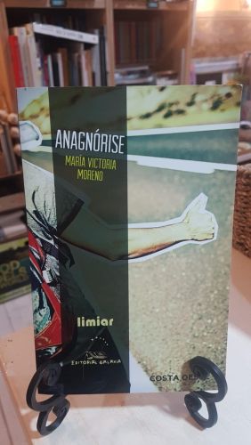 Portada do libro de Anagnorise -MARIA V. MORENO