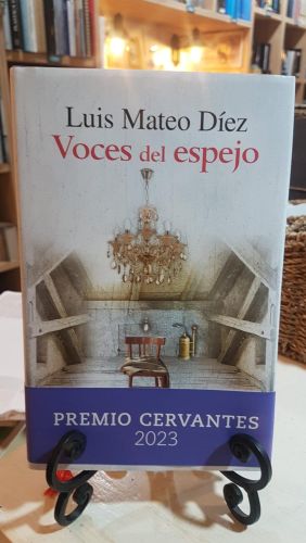 Portada do libro de Voces del espejo