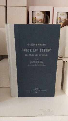 Portada do libro de Apuntes históricos sobre los fueros del antiguo Reino de Valencia