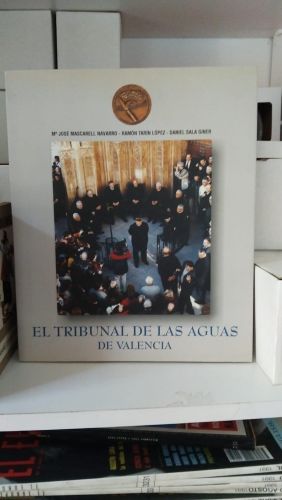 Portada do libro de El tribunla de las aguas de Valencia