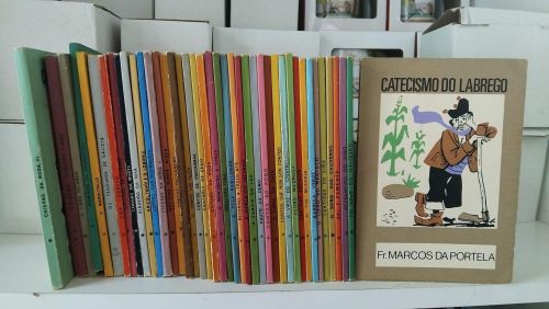 Portada do libro de Colección O Moucho. do 1 ao 43. Falta o 26