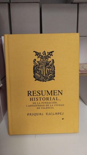 Portada do libro de Resumen historial de la fundación y antigüedad de la ciudad de