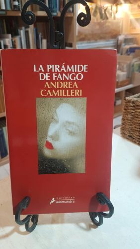 La pirámide de fango (Comisario Montalbano 27)