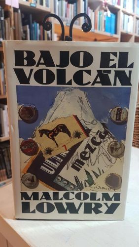 Portada do libro de BAJO EL VOLCÁN