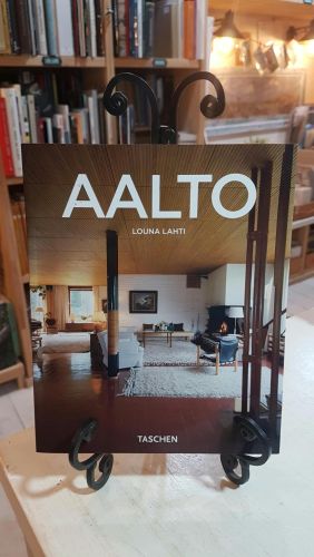 Portada do libro de Aalto. Louna Lahti