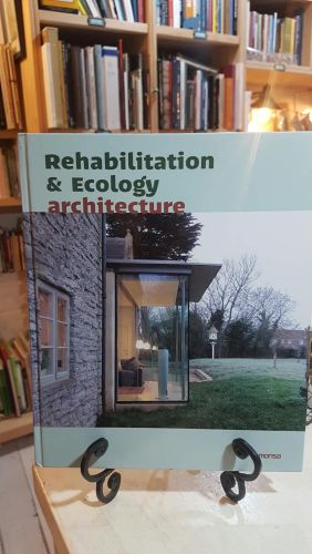 Portada do libro de Rehabilitation & Ecology Architecture