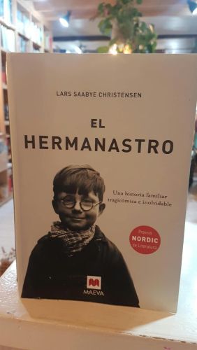 Portada do libro de El hermanastro