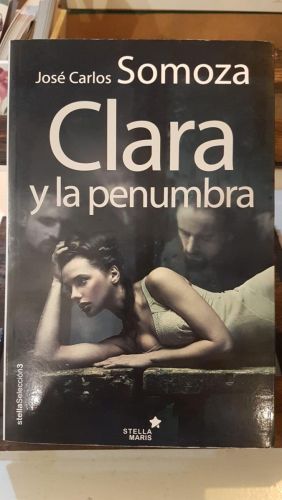 Portada do libro de Clara y la penumbra