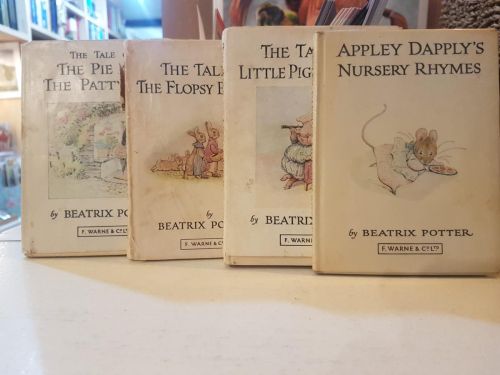 Portada do libro de The Tale of ...BEATRIX POTTER (4 CUENTOS)