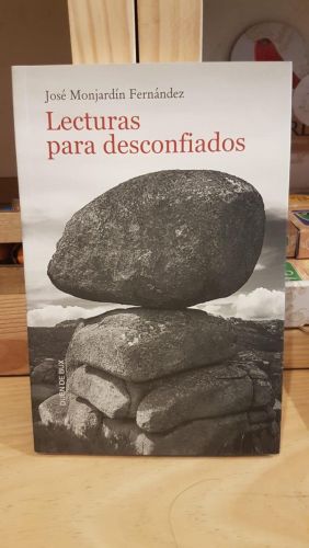 Portada do libro de Lecturas para desconfiados