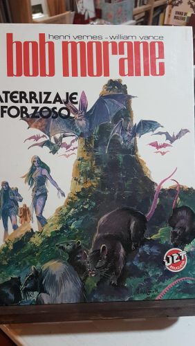 Portada do libro de ATERRIZAJE FORZOSO