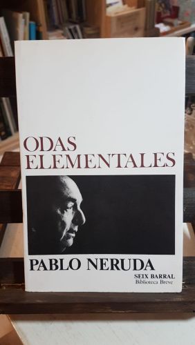 Portada do libro de Odas elementales