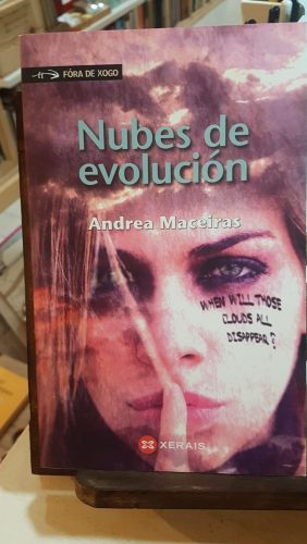 Portada do libro de Nubes de evolución