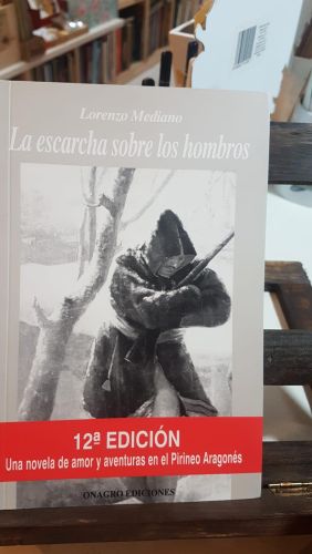 Portada do libro de La escarcha sobre los hombros