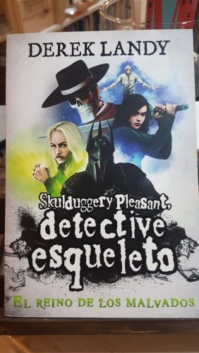 Portada do libro de Detective esqueleto: El reino de los malvados