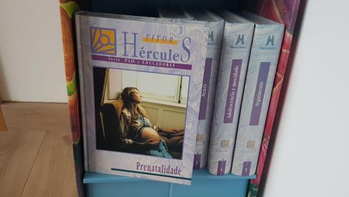 Portada do libro de Titor Hércules. Serie pais e educadores. 5 tomos